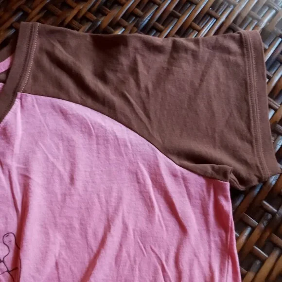 So Cute! Pink & Brown GirlyLock Female Carpenter Graphic Short Sleeve Tee NWOT - Picture 8 of 14